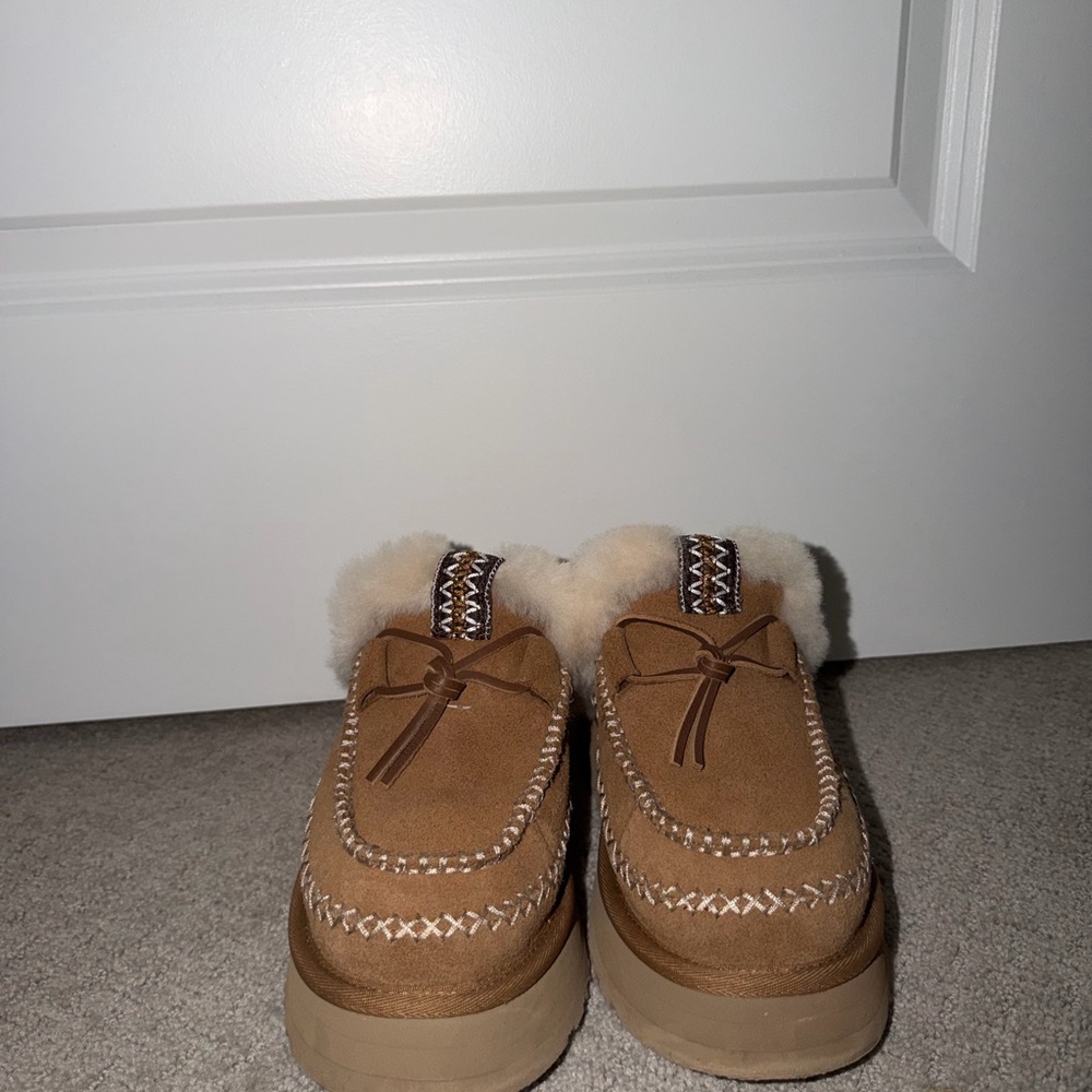 UGG Cream and Tan Fluffy Slippers